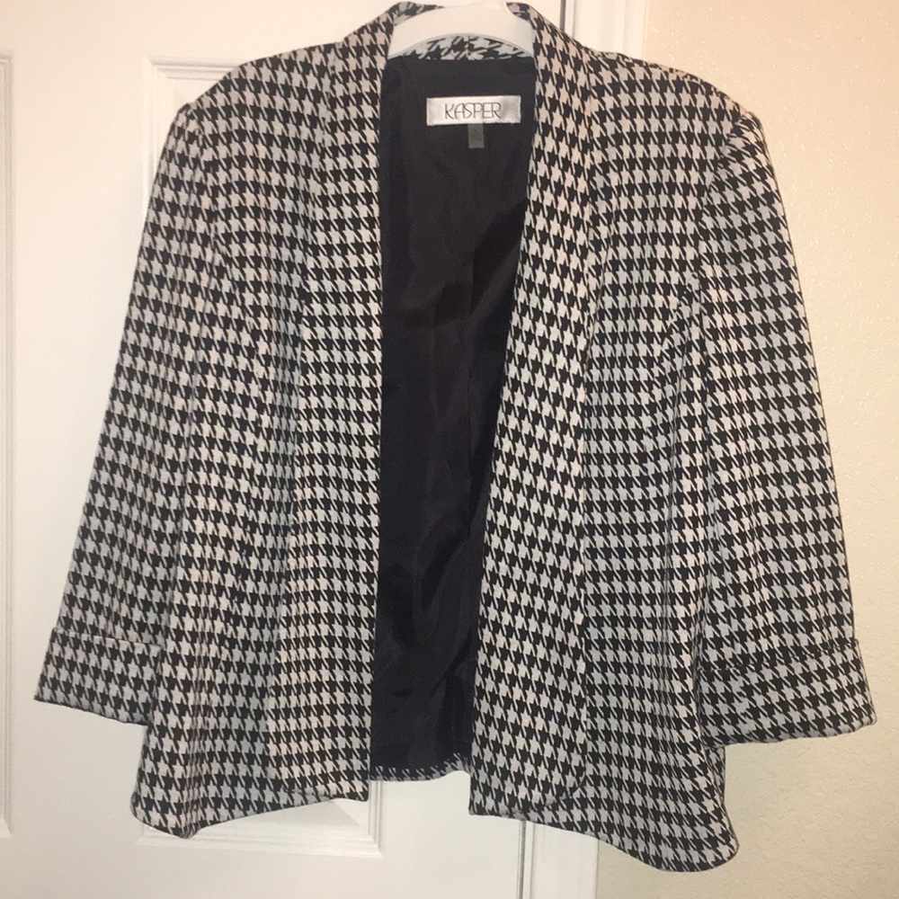 Womens houndstooth blazer!